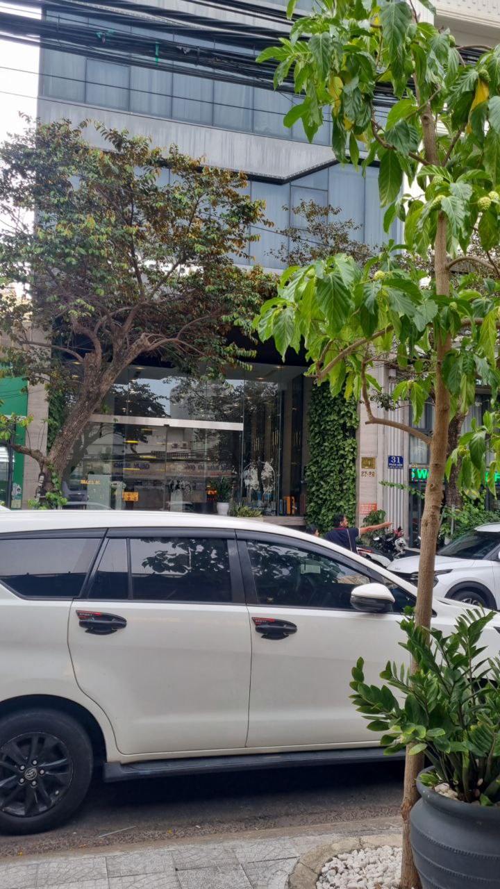 다낭 맛집 앞에 거리에서